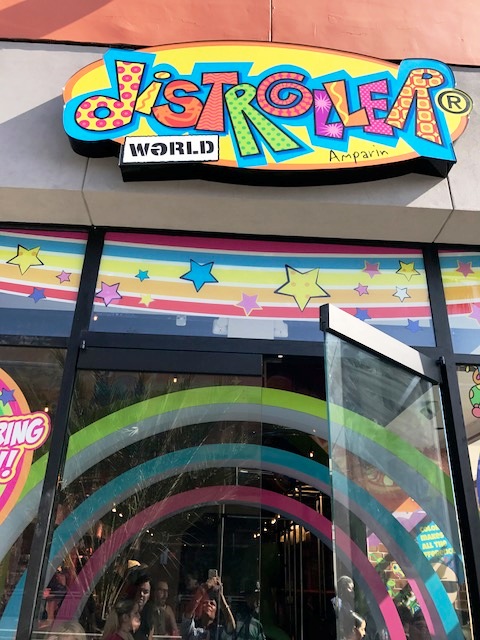 distroller world