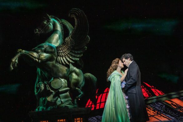 Phantom of the Opera (L to R) Daniel Lopez as Raoul, Vicomte de Chagny and Jordan Lee Gilbert as Christine Daaé in Phantom of the Opera Noth American Tour. Photo Matthew Murphy and Evan Zimmerman